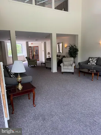 $2,000 | 329 Shawmont Avenue, Unit 1E6329 F, Philadelphia, PA 19128
