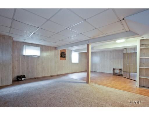 7801 Barclay Road Darien, IL 60561 - Photo 5 of 10