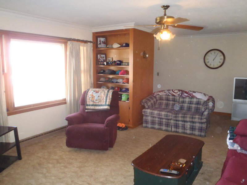 390 Dewey Road Eldorado, IL 62930 - Photo 2 of 16