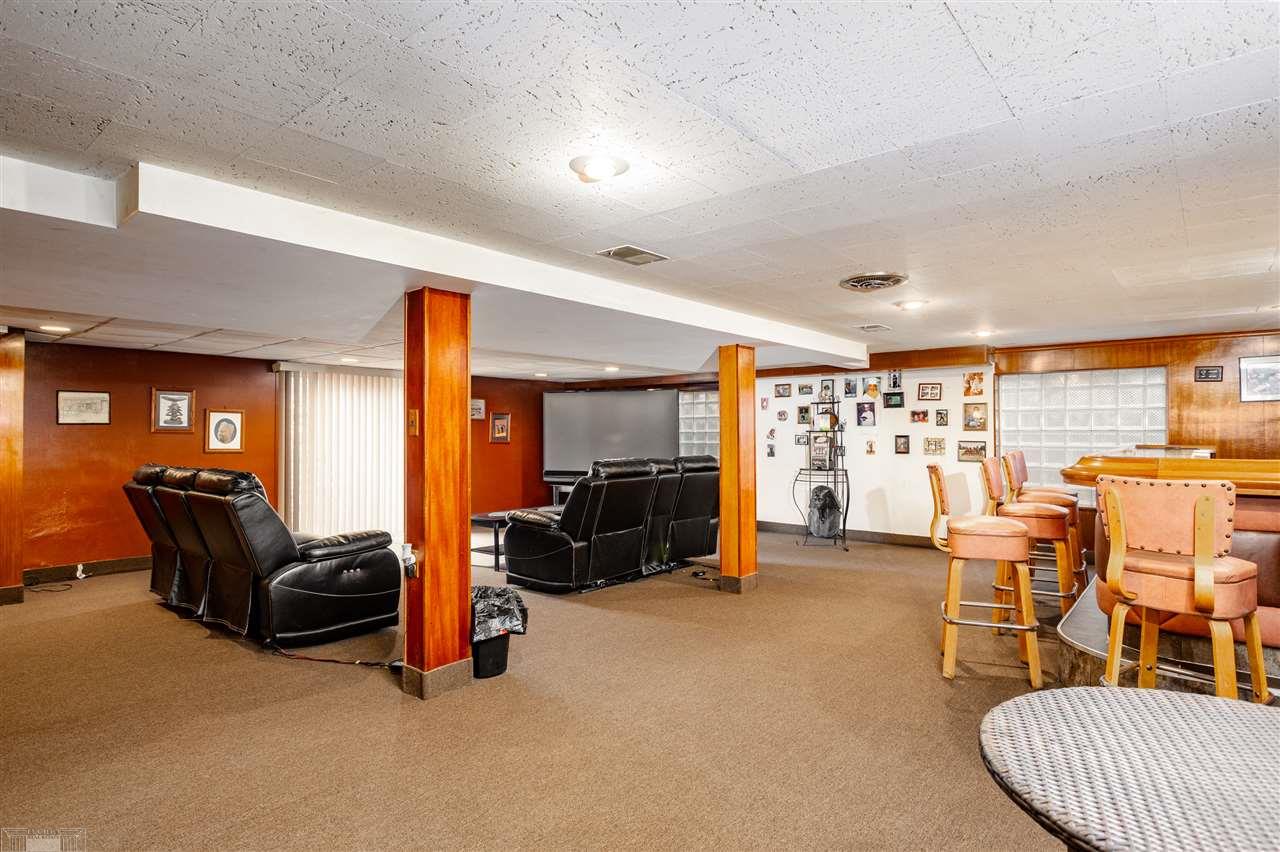1131 North Renaud Road Grosse Pointe Woods, MI 48236 - Photo 33 of 46