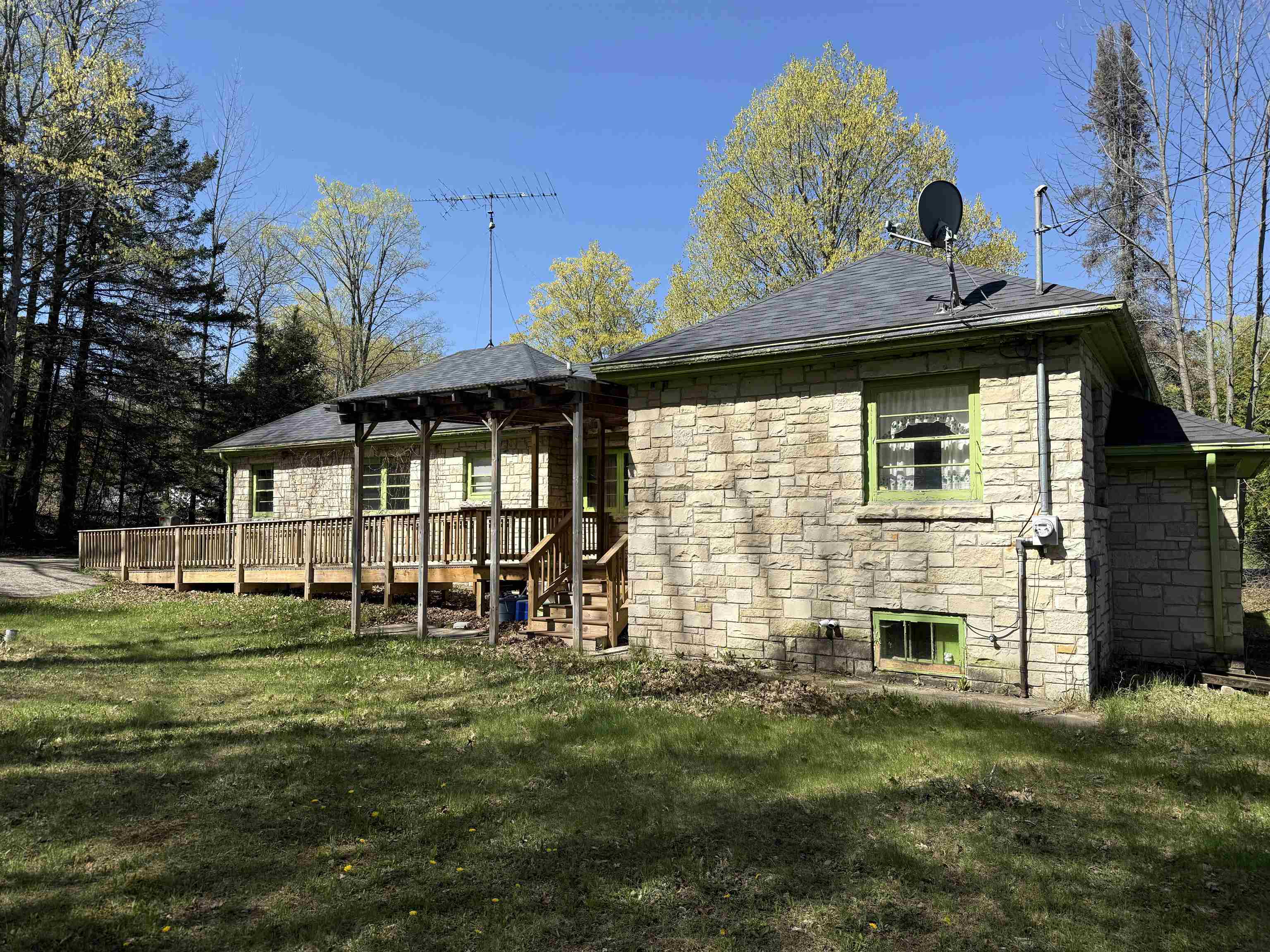 7892 Old 101 Road Armstrong Creek, WI 54103 - Photo 7 of 53