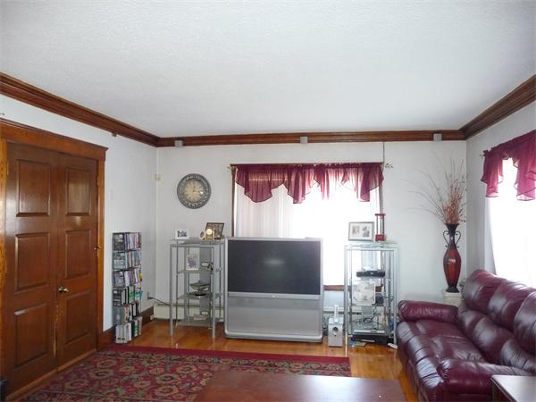 437 Massasoit Road Worcester, MA 01604 - Photo 4 of 30 Gallery Image 4