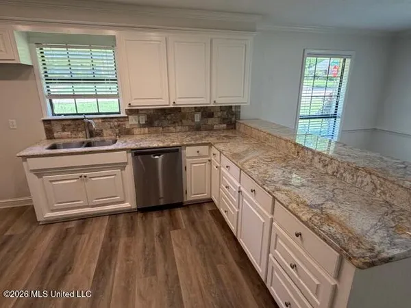 $314,900 | 432 Arundel Drive, Brandon, MS 39047