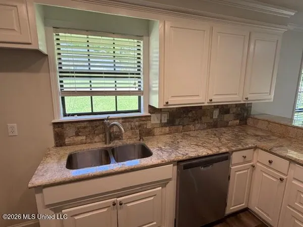 $314,900 | 432 Arundel Drive, Brandon, MS 39047