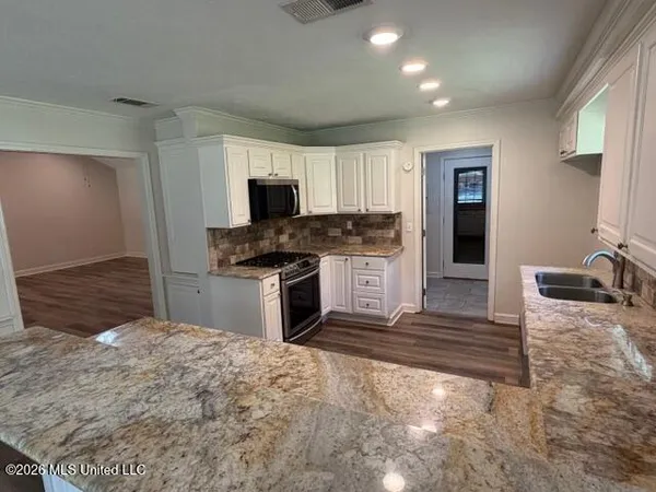 $314,900 | 432 Arundel Drive, Brandon, MS 39047