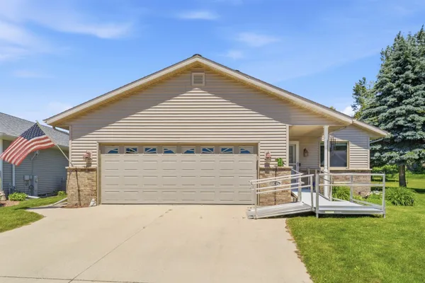 $409,900 | 1108 Mahogany Court, Two Rivers, WI 54241