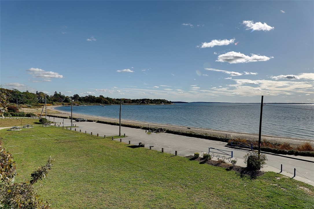 88 Bay Road Barrington, RI 02806 - Photo 2 of 29