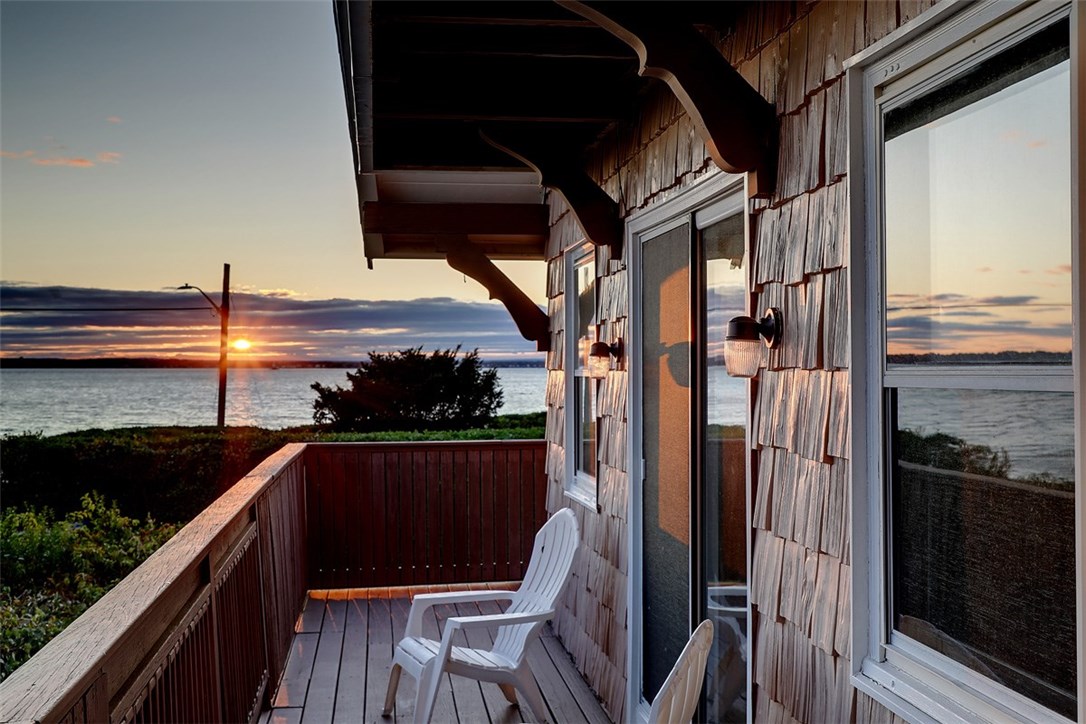 88 Bay Road Barrington, RI 02806 - Photo 3 of 29