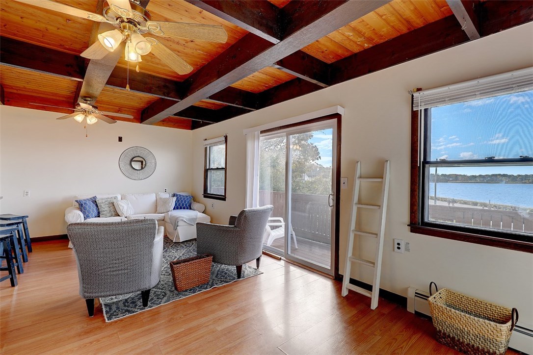 88 Bay Road Barrington, RI 02806 - Photo 8 of 29