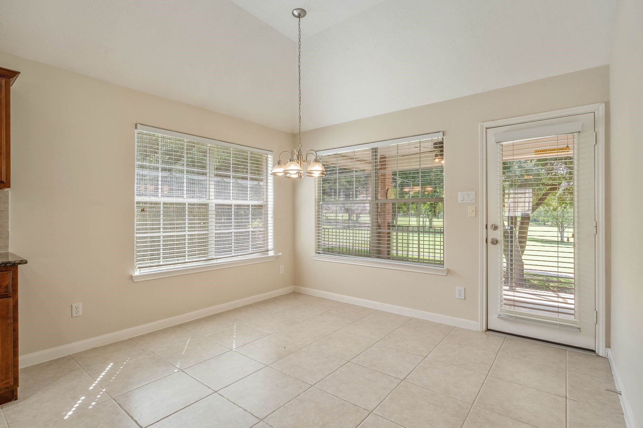 166 April Cove Montgomery, TX 77356 - Photo 15 of 37