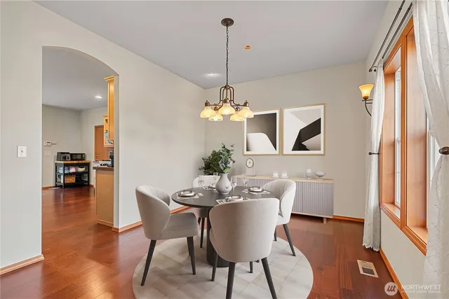 $980,000 | 9301 53rd Avenue South, Seattle, WA 98118