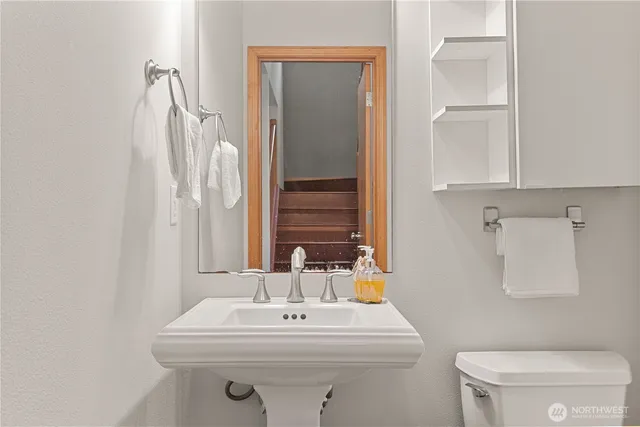 $980,000 | 9301 53rd Avenue South, Seattle, WA 98118