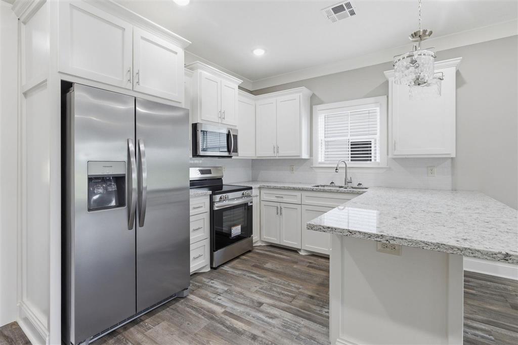 313 South Lyles Street Reeves, LA 70658 - Photo 4 of 9