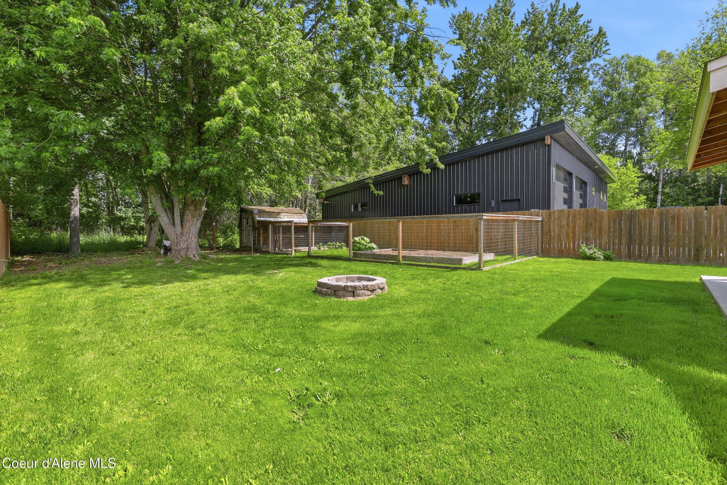 95 Whiskey Jack Road Sandpoint, ID 83864 - Photo 26 of 29 large backyard