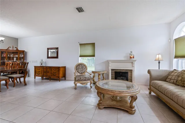 $755,000 | 13704 South Garden Cove Circle, Davie, FL 33325