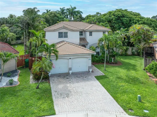 $755,000 | 13704 South Garden Cove Circle, Davie, FL 33325