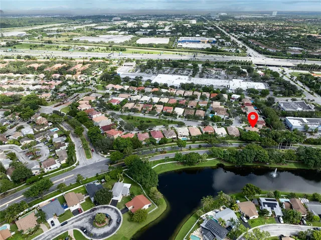 $755,000 | 13704 South Garden Cove Circle, Davie, FL 33325