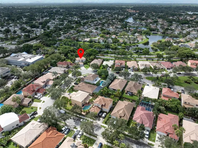 $755,000 | 13704 South Garden Cove Circle, Davie, FL 33325