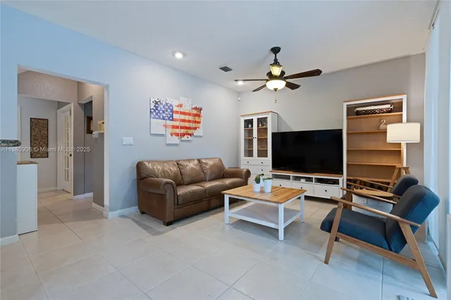 $755,000 | 13704 South Garden Cove Circle, Davie, FL 33325