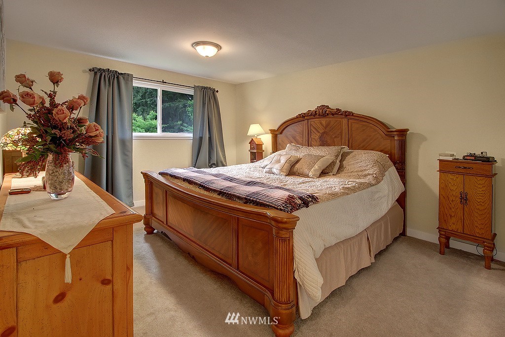 14231 Southeast 138th Street Renton, WA 98059 - Photo 13 of 24