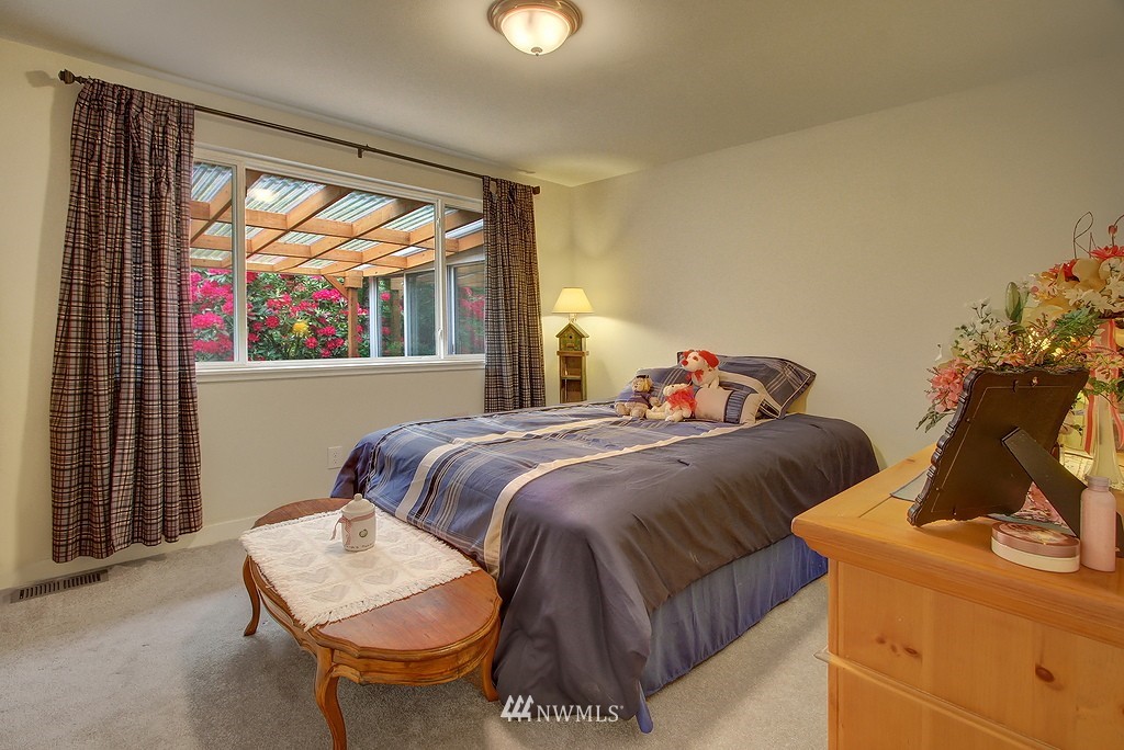14231 Southeast 138th Street Renton, WA 98059 - Photo 15 of 24