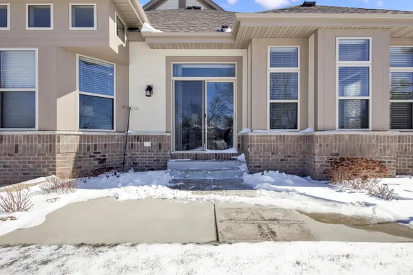 $689,900 | 21965 West North Avenue, Brookfield, WI 53045