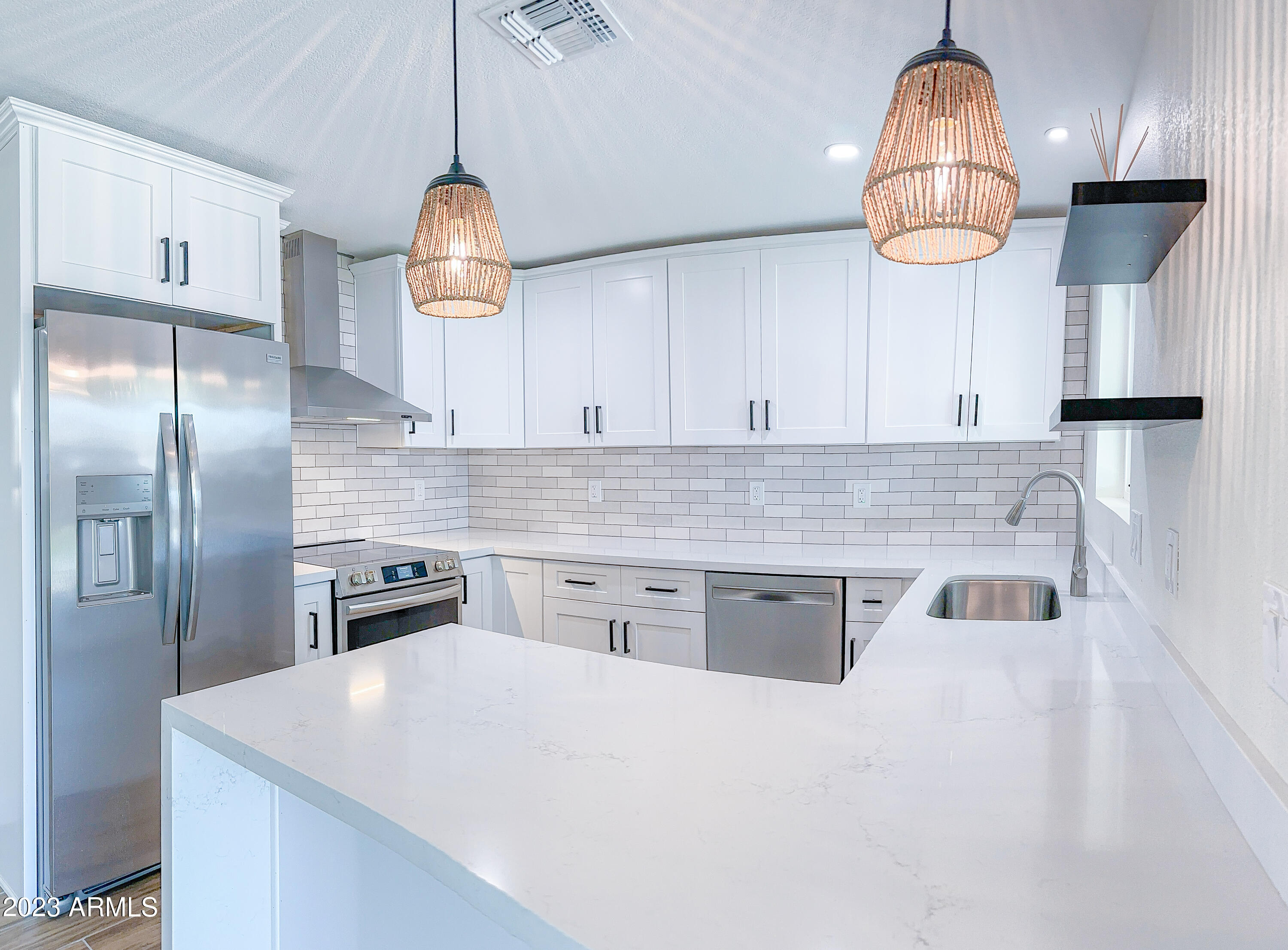 401 East Fillmore Street Tempe, AZ 85288 - Photo 5 of 32 Stunning!