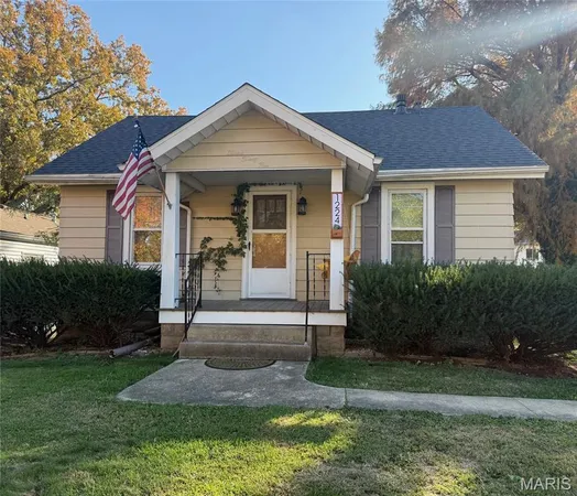 $92,000 | 1224 West Jefferson Street, Vandalia, IL 62471