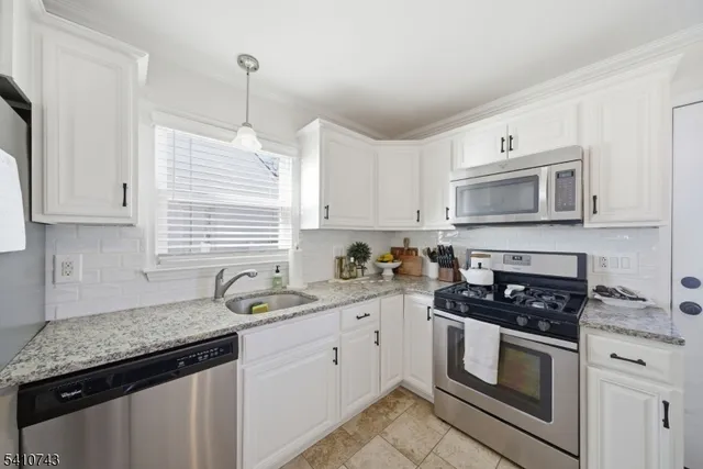 $574,900 | 66 Lincoln Boulevard, Clark, NJ 07066