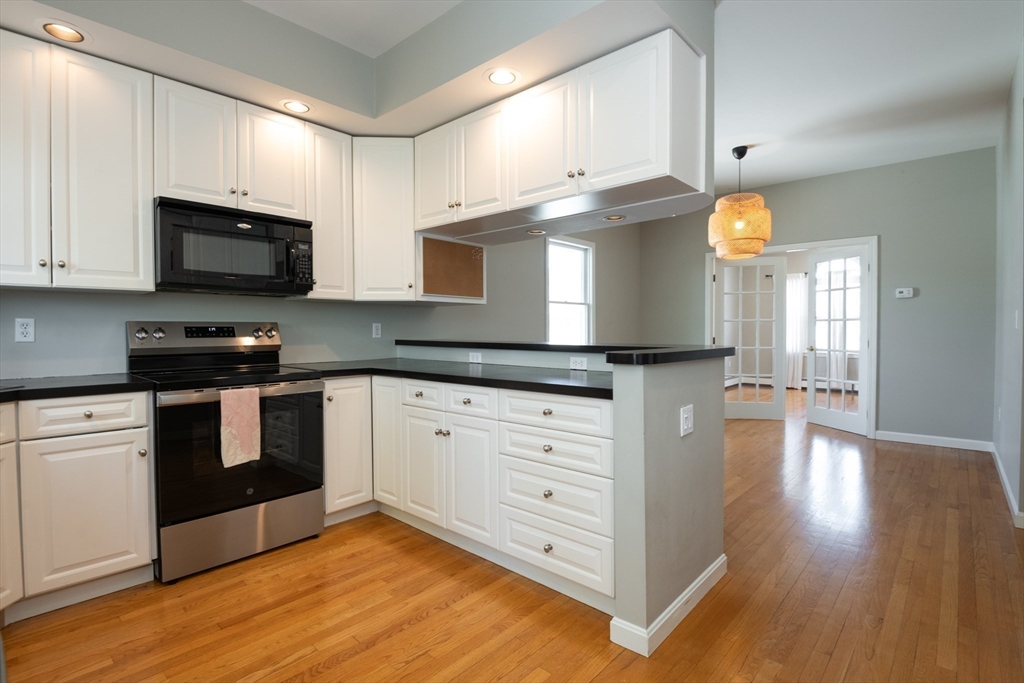 6-8 Devon Avenue, Unit 3 Beverly, MA 01915 - Photo 8 of 40