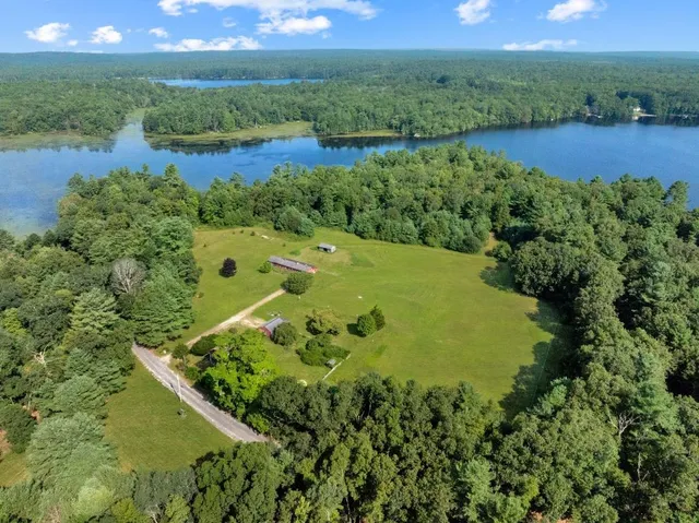 $2,500,000 | 423 North Road, Hopkinton, RI 02873