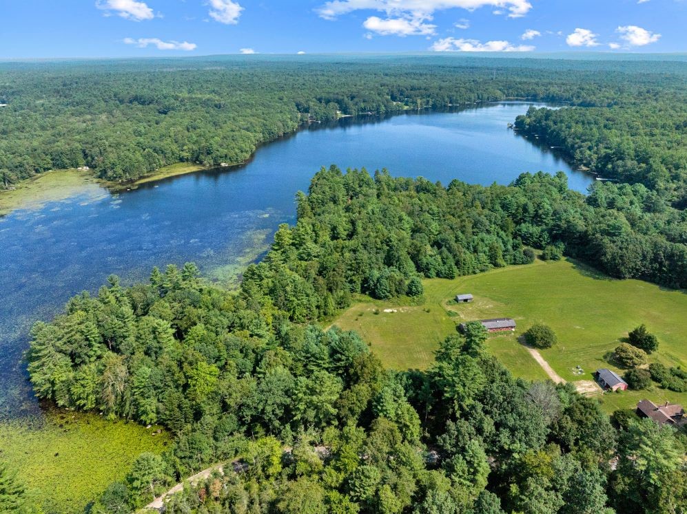 423 North Road Hopkinton, RI 02873 - Photo 5 of 17