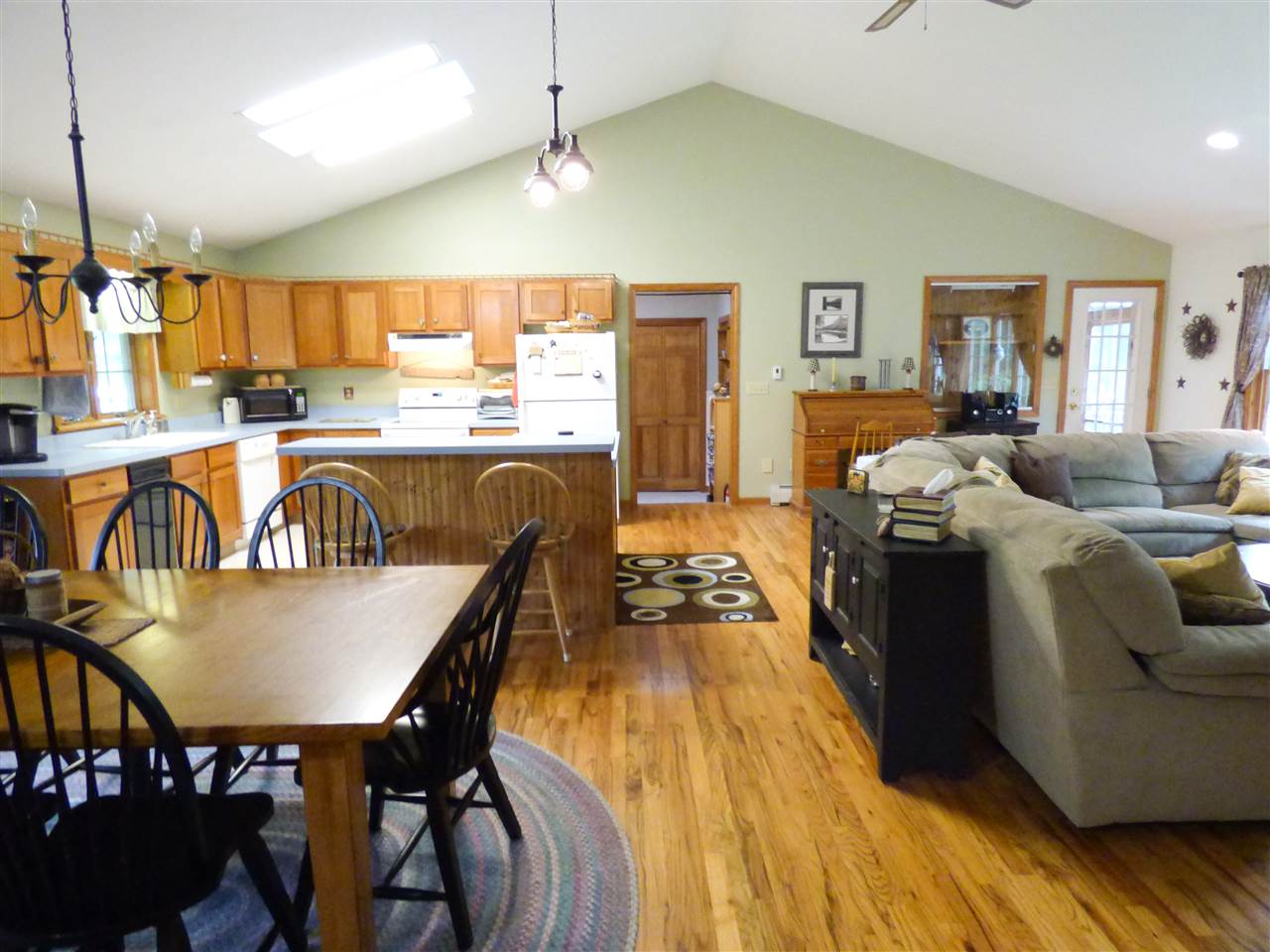 244 Pine Hollow Road Pownal, VT 05261 - Photo 14 of 31 Gallery Image 14