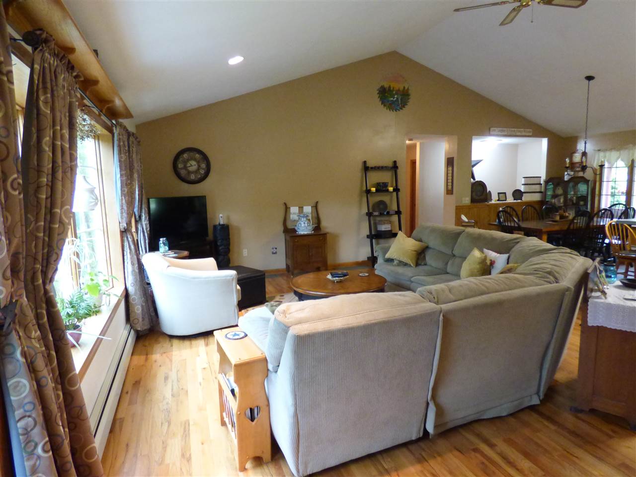244 Pine Hollow Road Pownal, VT 05261 - Photo 4 of 31 Gallery Image 4