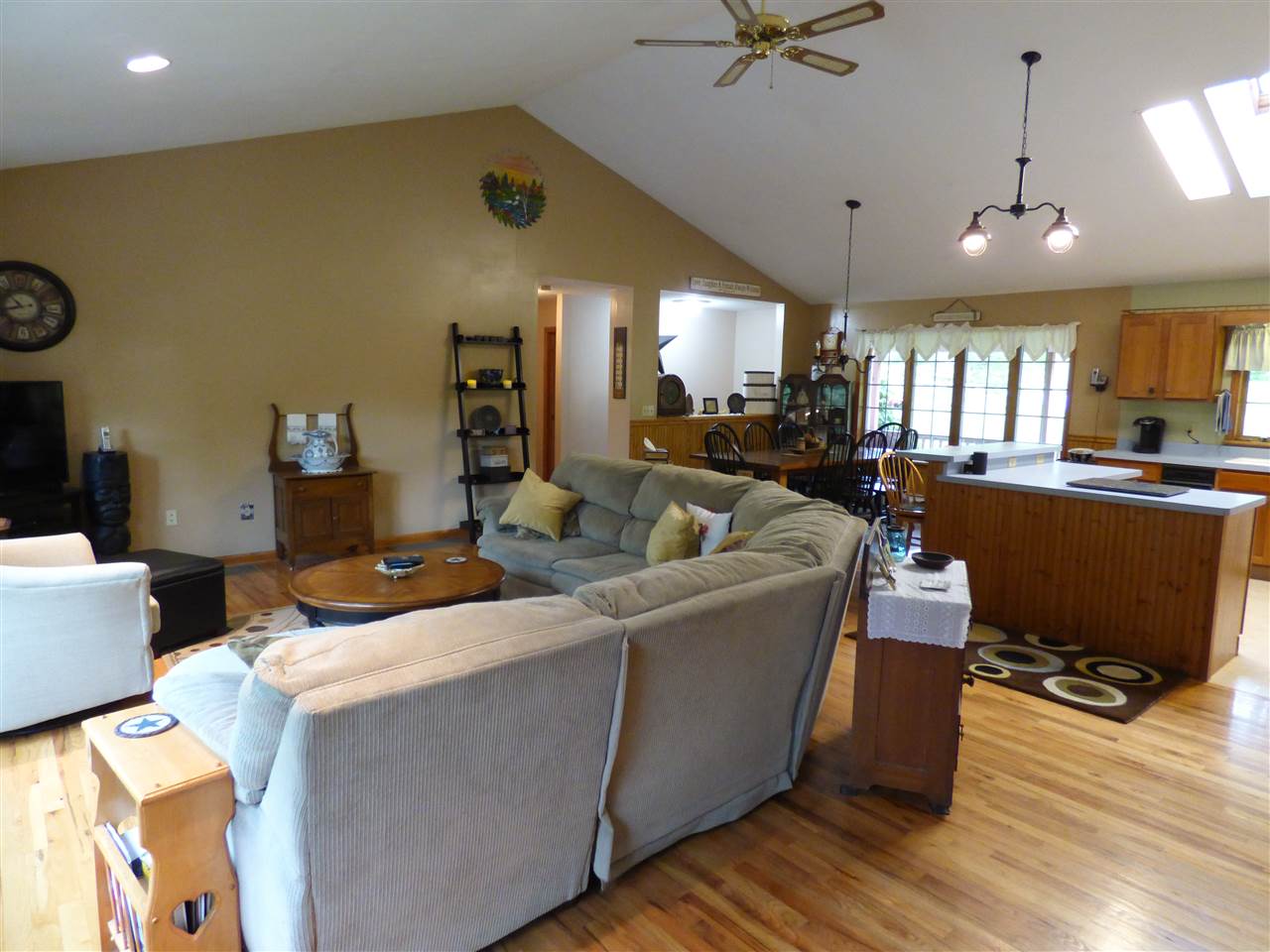 244 Pine Hollow Road Pownal, VT 05261 - Photo 5 of 31 Gallery Image 5