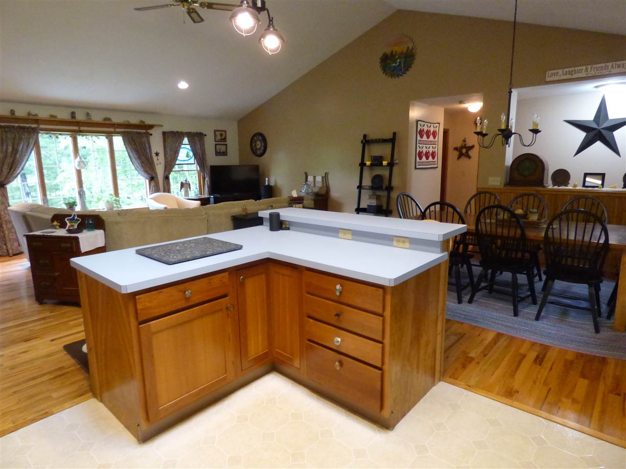 244 Pine Hollow Road Pownal, VT 05261 - Photo 7 of 31 Gallery Image 7