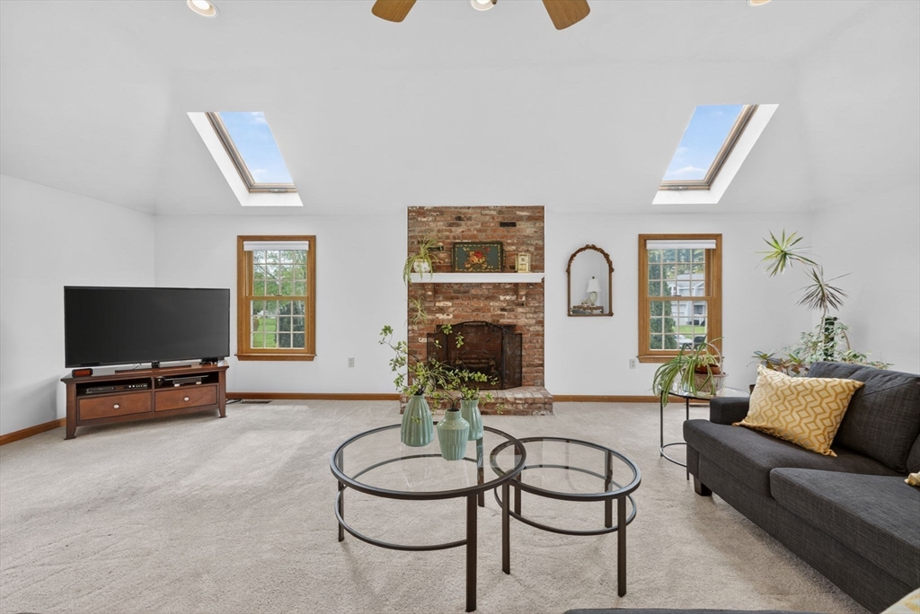 2 Stouffer Circle Andover, MA 01810 - Photo 20 of 41