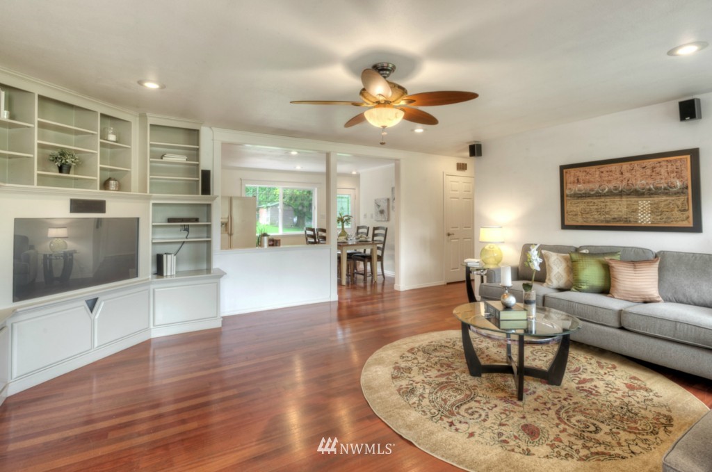 19225 Southeast 170th Street Renton, WA 98058 - Photo 5 of 21 Gallery Image 5