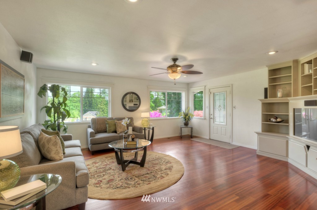 19225 Southeast 170th Street Renton, WA 98058 - Photo 6 of 21 Gallery Image 6