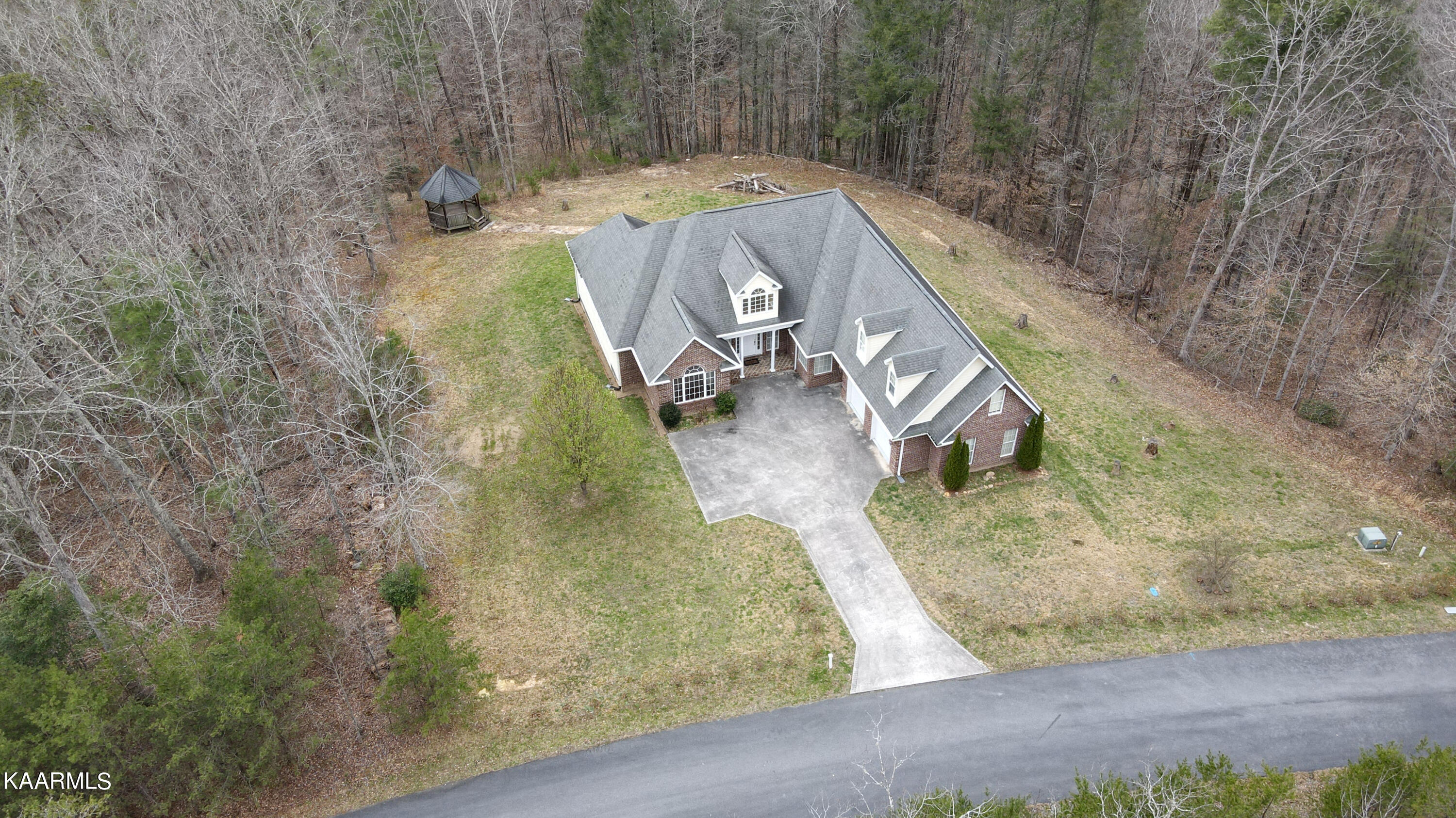 3914 Turkey Trace Way Del Rio, TN 37727 - Photo 24 of 27 drone overhead