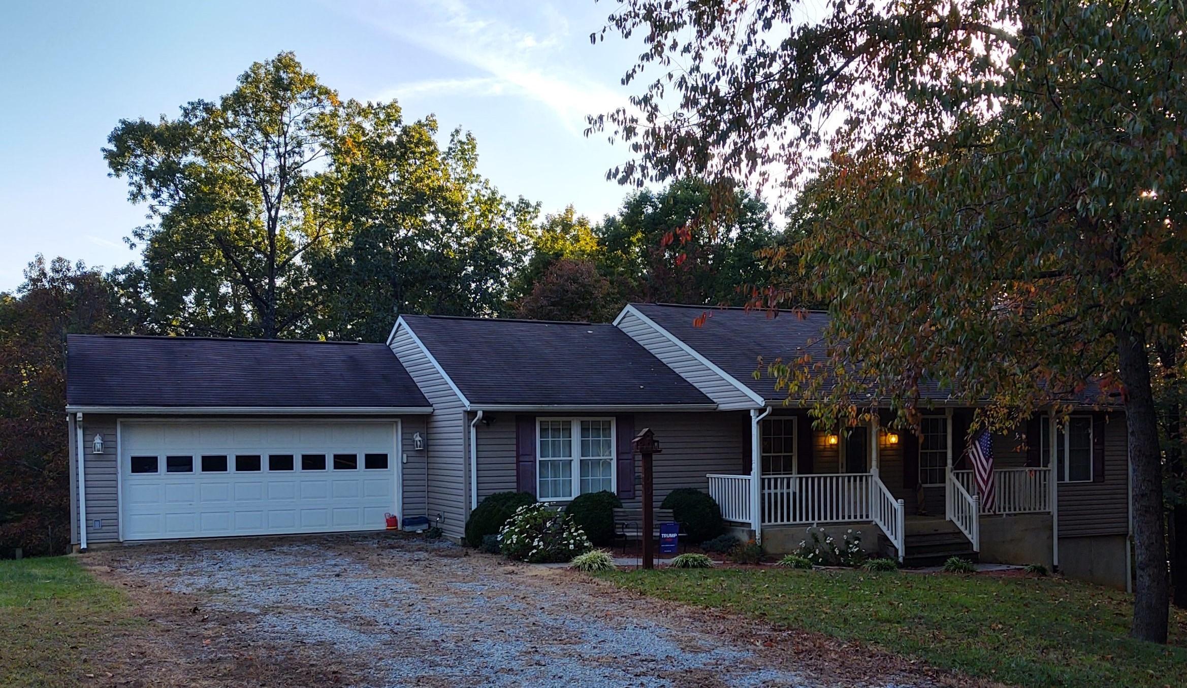 400 McFalls Road Blue Ridge, VA 24064 - Photo 9 of 10 2 car garage