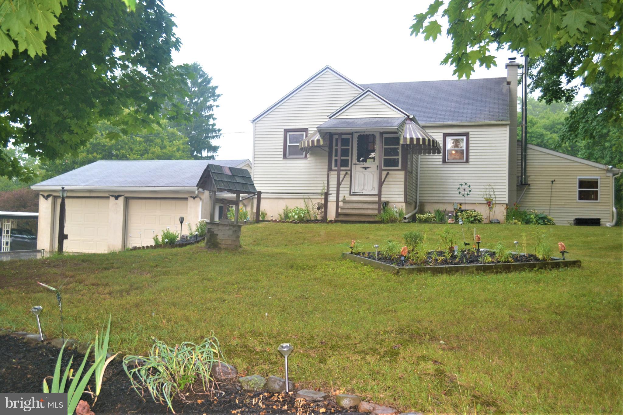 421 South Baumstown Road Birdsboro, PA 19508 - Photo 2 of 10 Gallery Image 2