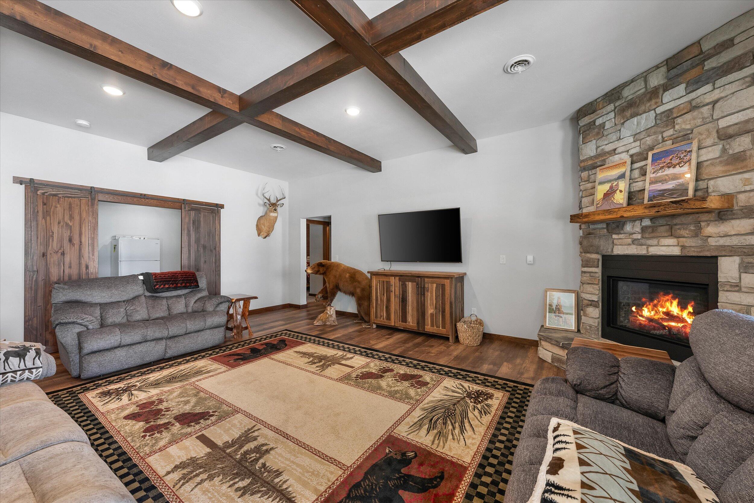 W5053 Wilson Road Springwater, WI 54981 - Photo 25 of 78 25-Family Room