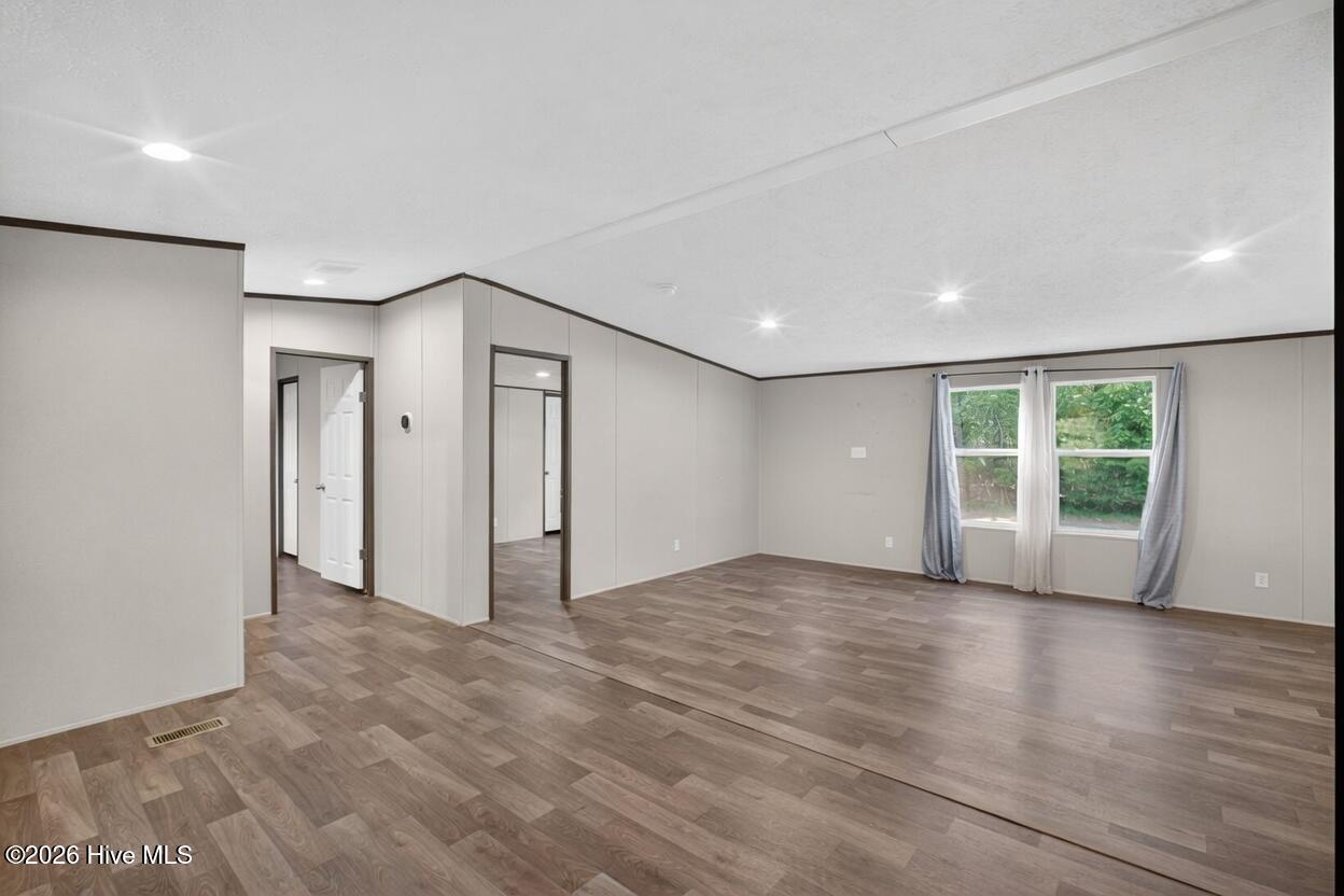 123 Seabreeze Road Hertford, NC 27944 - Photo 12 of 22 GREAT ROOM