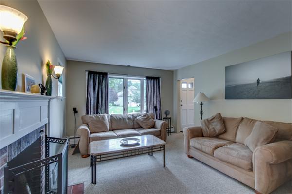 9 Oregon Road Ashland, MA 01721 - Photo 5 of 23 Gallery Image 5