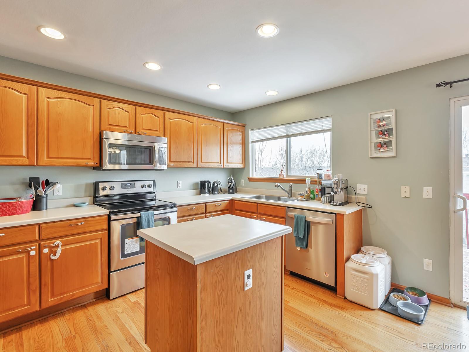 9516 High Cliffe Street Highlands Ranch, CO 80129 - Photo 6 of 24 Gallery Image 6