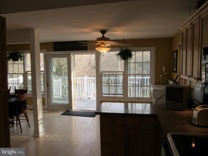 615 Riverside Drive Pasadena, MD 21122 - Photo 14 of 29 Kitchen