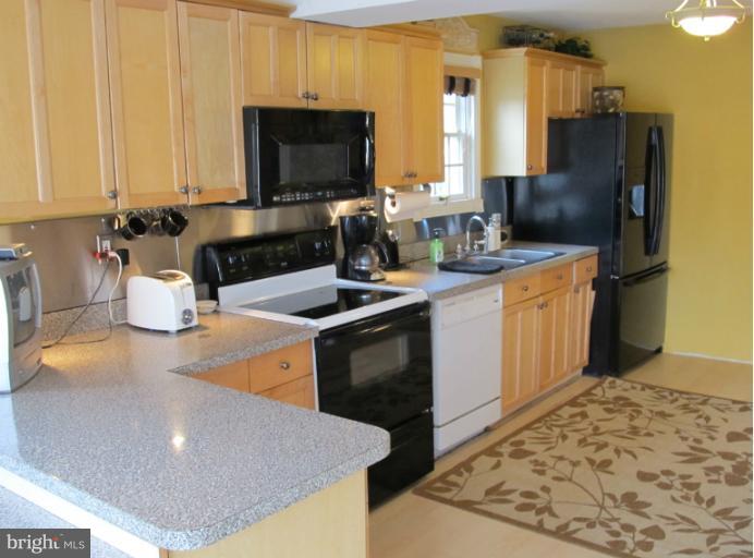615 Riverside Drive Pasadena, MD 21122 - Photo 16 of 29 Kitchen