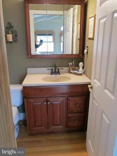 615 Riverside Drive Pasadena, MD 21122 - Photo 25 of 29 Bath (Master)