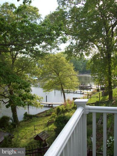615 Riverside Drive Pasadena, MD 21122 - Photo 5 of 29 View